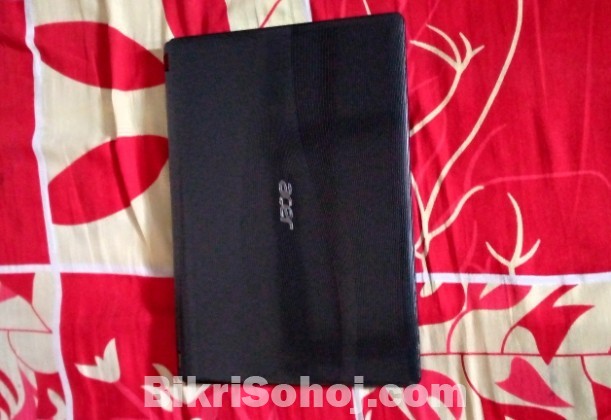 Fresh Acer laptop core i3, 6 gena.. 500GB HDD, 3 GB Ram.